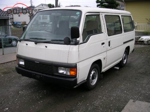Nissan Caravan  2.7DT Coach royal