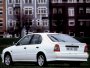 Nissan Primera Liftback P10 1.6 (1990 - 1996 ..)
