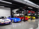  Porsche ,      